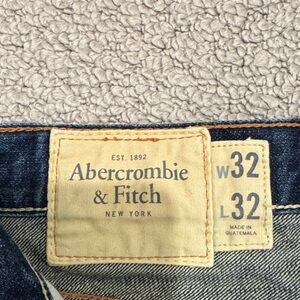 Abercrombie & Fitch Men's Indigo Straight Jeans